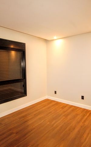 Casa de condomínio à venda com 403m², 4 quartos e 4 vagasquarto 3