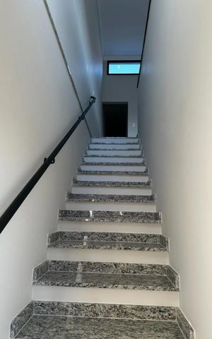 Casa à venda com 130m², 3 quartos e 3 vagas