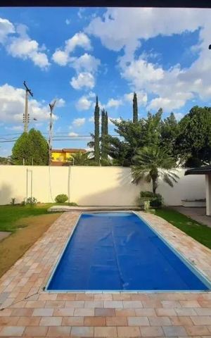 Casa à venda com 219m², 3 quartos e 4 vagas