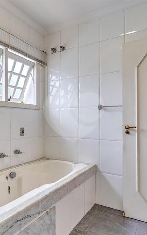 Casa à venda com 400m², 4 quartos e 3 vagas