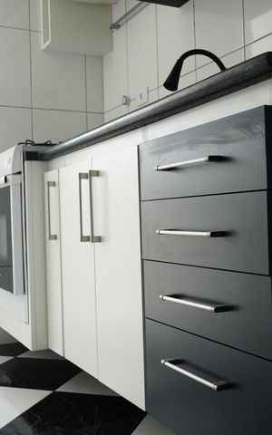 Apartamento para alugar com 75m², 2 quartos e 1 vagaDetalhe da cozinha