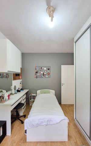 Casa de condomínio à venda com 192m², 3 quartos e 7 vagasQuarto 2