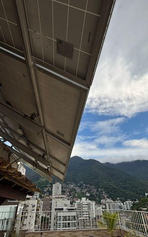 Apartamento à venda com 180m², 4 quartos e 2 vagas Apartamento à venda com 180m², 4 quartos e 2 vagasÁrea externa