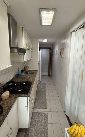 Apartamento à venda com 180m², 4 quartos e 2 vagas Apartamento à venda com 180m², 4 quartos e 2 vagasCozinha