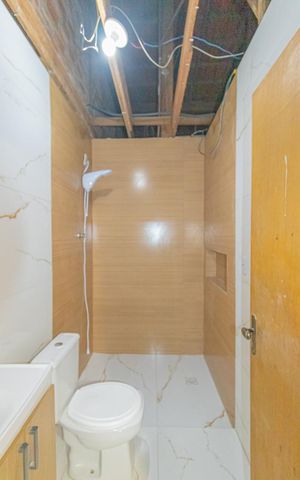 Casa à venda com 120m², 3 quartos e 2 vagas Casa à venda com 120m², 3 quartos e 2 vagasBanheiro Social