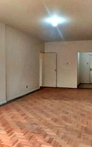Apartamento para alugar com 150m², 3 quartos e 1 vaga Apartamento para alugar com 150m², 3 quartos e 1 vagaSala