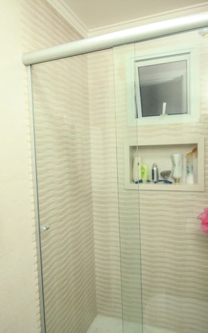 Casa à venda com 77m², 3 quartos e 2 vagasBanheiro Social