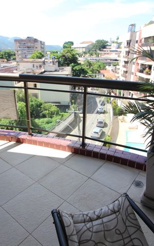 Apartamento à venda com 139m², 3 quartos e 2 vagasQuarto 3 - Varanda