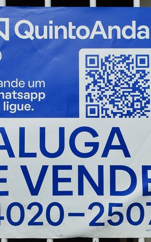 Casa para alugar com 160m², 2 quartos e 1 vaga Casa para alugar com 160m², 2 quartos e 1 vagaFachada