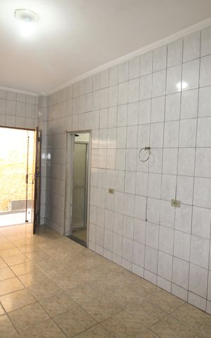 Casa para alugar com 160m², 2 quartos e 1 vagaCozinha