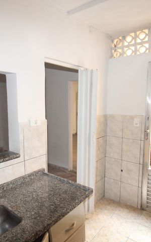 Casa para alugar com 160m², 2 quartos e 1 vagaÁrea de Serviço