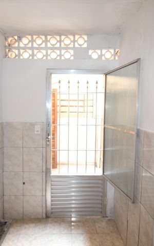 Casa para alugar com 160m², 2 quartos e 1 vagaÁrea de Serviço