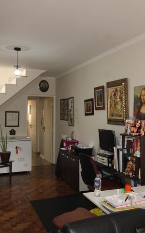 Casa à venda com 180m², 3 quartos e 5 vagasSala
