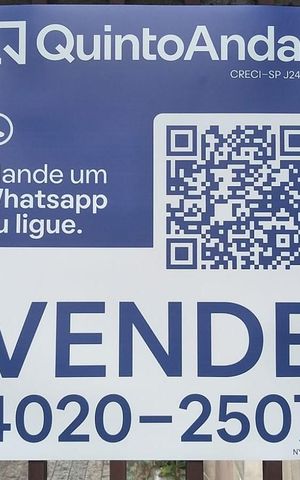 Casa à venda com 180m², 3 quartos e 5 vagas Casa à venda com 180m², 3 quartos e 5 vagasFachada