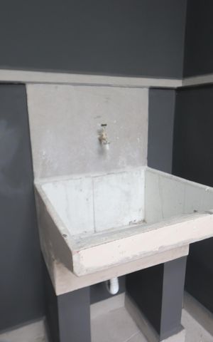 Casa à venda com 60m², 1 quarto e sem vagaLavanderia e Quintal