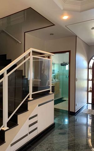 Casa de condomínio à venda com 498m², 4 quartos e 4 vagas