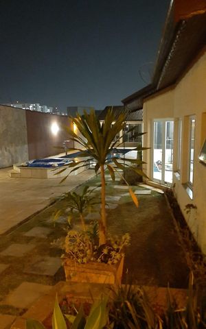Casa de condomínio à venda com 498m², 4 quartos e 4 vagas