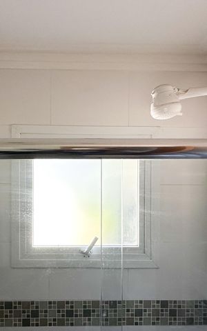 Casa para alugar com 450m², 4 quartos e 4 vagas Casa para alugar com 450m², 4 quartos e 4 vagasBanheiro da Suíte 2
