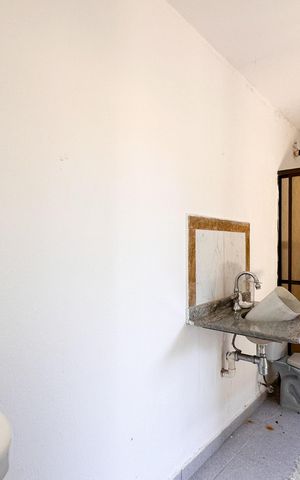 Casa para alugar com 450m², 4 quartos e 4 vagas Casa para alugar com 450m², 4 quartos e 4 vagasBanheiro de serviço