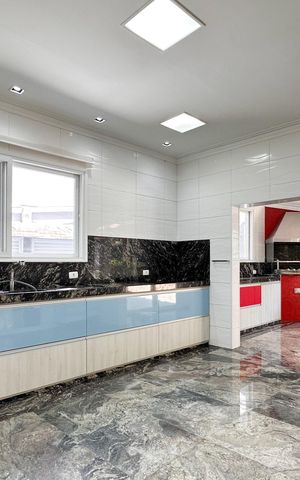 Casa para alugar com 450m², 4 quartos e 4 vagas Casa para alugar com 450m², 4 quartos e 4 vagasCozinha