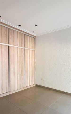 Casa para alugar com 450m², 4 quartos e 4 vagas Casa para alugar com 450m², 4 quartos e 4 vagasSuíte 2