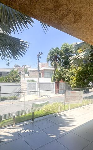Casa para alugar com 450m², 4 quartos e 4 vagas Casa para alugar com 450m², 4 quartos e 4 vagasSacada