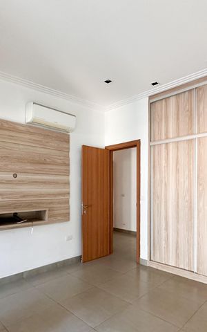 Casa para alugar com 450m², 4 quartos e 4 vagas Casa para alugar com 450m², 4 quartos e 4 vagasSuíte 2