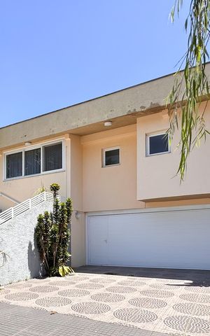 Casa para alugar com 450m², 4 quartos e 4 vagas Casa para alugar com 450m², 4 quartos e 4 vagasFachada
