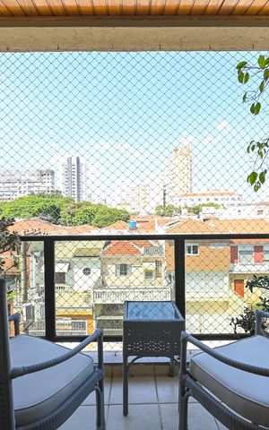 Apartamento à venda com 115m², 3 quartos e 2 vagas Apartamento à venda com 115m², 3 quartos e 2 vagasSala