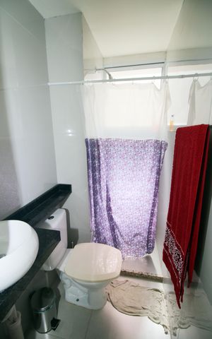 Apartamento para alugar com 55m², 2 quartos e sem vagaBanheiro