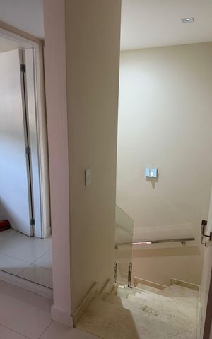 Casa de condomínio à venda com 140m², 4 quartos e 2 vagas