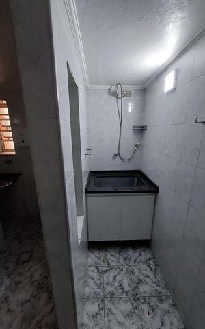 Casa à venda com 256m², 6 quartos e 6 vagas