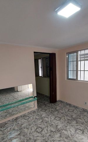 Casa à venda com 256m², 6 quartos e 6 vagas