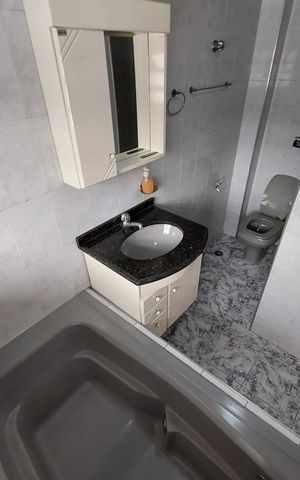 Casa à venda com 256m², 6 quartos e 6 vagas
