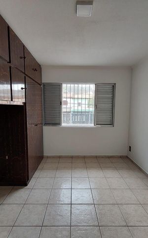 Casa à venda com 256m², 6 quartos e 6 vagas