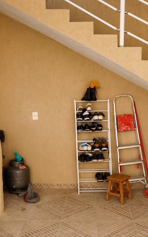 Casa à venda com 150m², 3 quartos e 2 vagas Casa à venda com 150m², 3 quartos e 2 vagasLavanderia