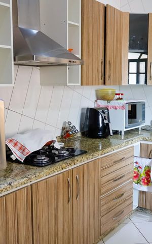 Casa à venda com 150m², 3 quartos e 2 vagas Casa à venda com 150m², 3 quartos e 2 vagasCozinha