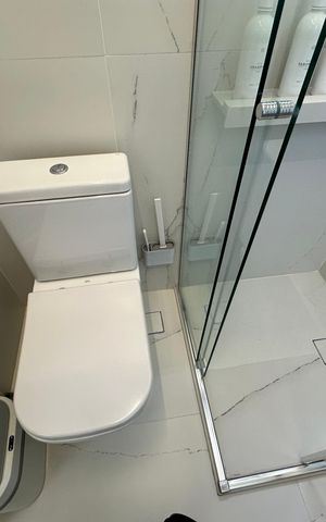 Apartamento à venda com 88m², 2 quartos e 2 vagas Apartamento à venda com 88m², 2 quartos e 2 vagasBanheiro da Suíte 1