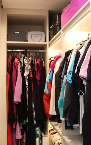 Apartamento à venda com 88m², 2 quartos e 2 vagas Apartamento à venda com 88m², 2 quartos e 2 vagasCloset da suíte 2