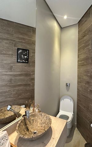 Casa de condomínio para alugar com 472m², 4 quartos e 4 vagasLavabo