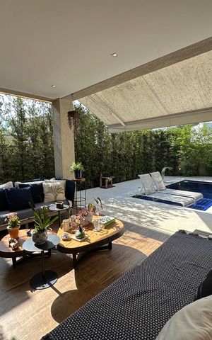 Casa de condomínio para alugar com 472m², 4 quartos e 4 vagasVaranda da Sala
