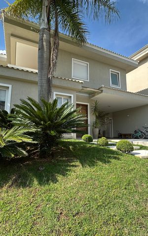 Casa de condomínio para alugar com 472m², 4 quartos e 4 vagasFachada