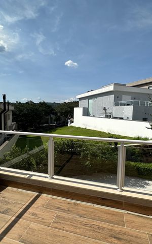 Casa de condomínio para alugar com 472m², 4 quartos e 4 vagasVaranda