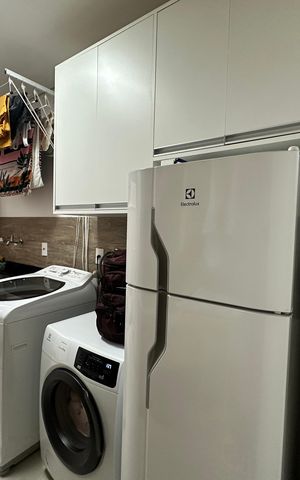Casa de condomínio para alugar com 472m², 4 quartos e 4 vagasÁrea de Serviço