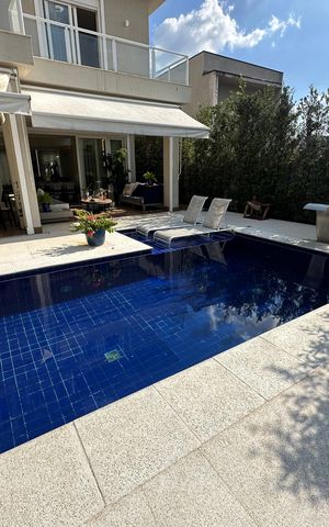 Casa de condomínio para alugar com 472m², 4 quartos e 4 vagasPiscina