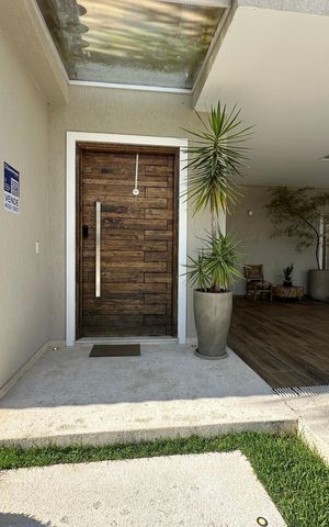Casa de condomínio para alugar com 472m², 4 quartos e 4 vagasFachada