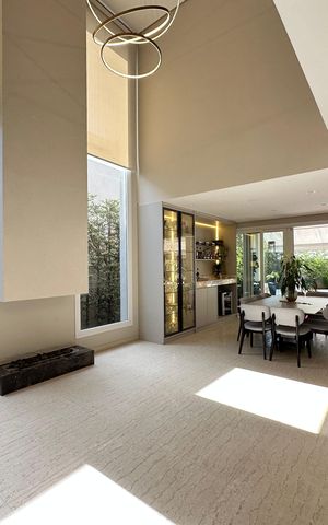 Casa de condomínio para alugar com 472m², 4 quartos e 4 vagasSala