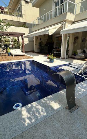 Casa de condomínio para alugar com 472m², 4 quartos e 4 vagasPiscina