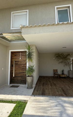 Casa de condomínio para alugar com 472m², 4 quartos e 4 vagasFachada