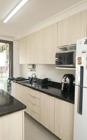 Apartamento à venda com 74m², 2 quartos e 2 vagasCozinha